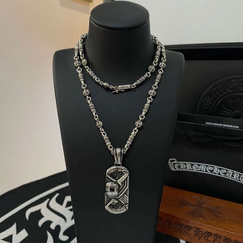 Ch*0me He**ts necklaces